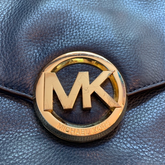 Michael Kors navy handbag with shoulder strap - Picture 3 of 8